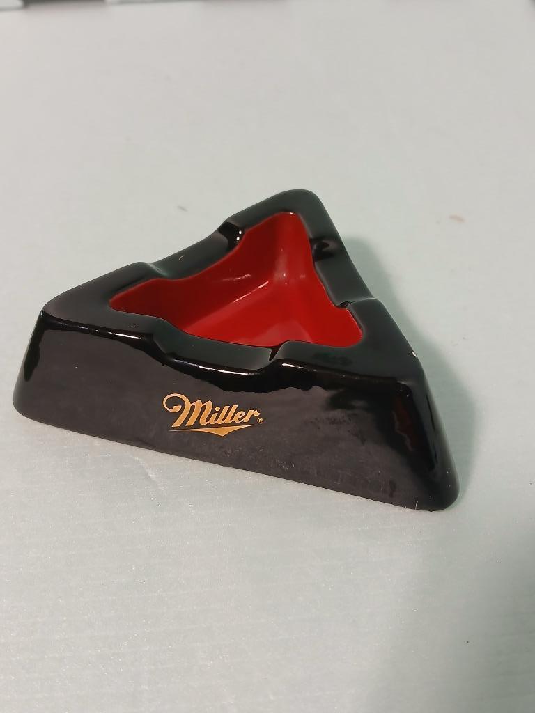Oude kleine MILLER asbak van THE MILLER BREWERY TOUR Mil, Ophalen of Verzenden, Zo goed als nieuw, Asbak
