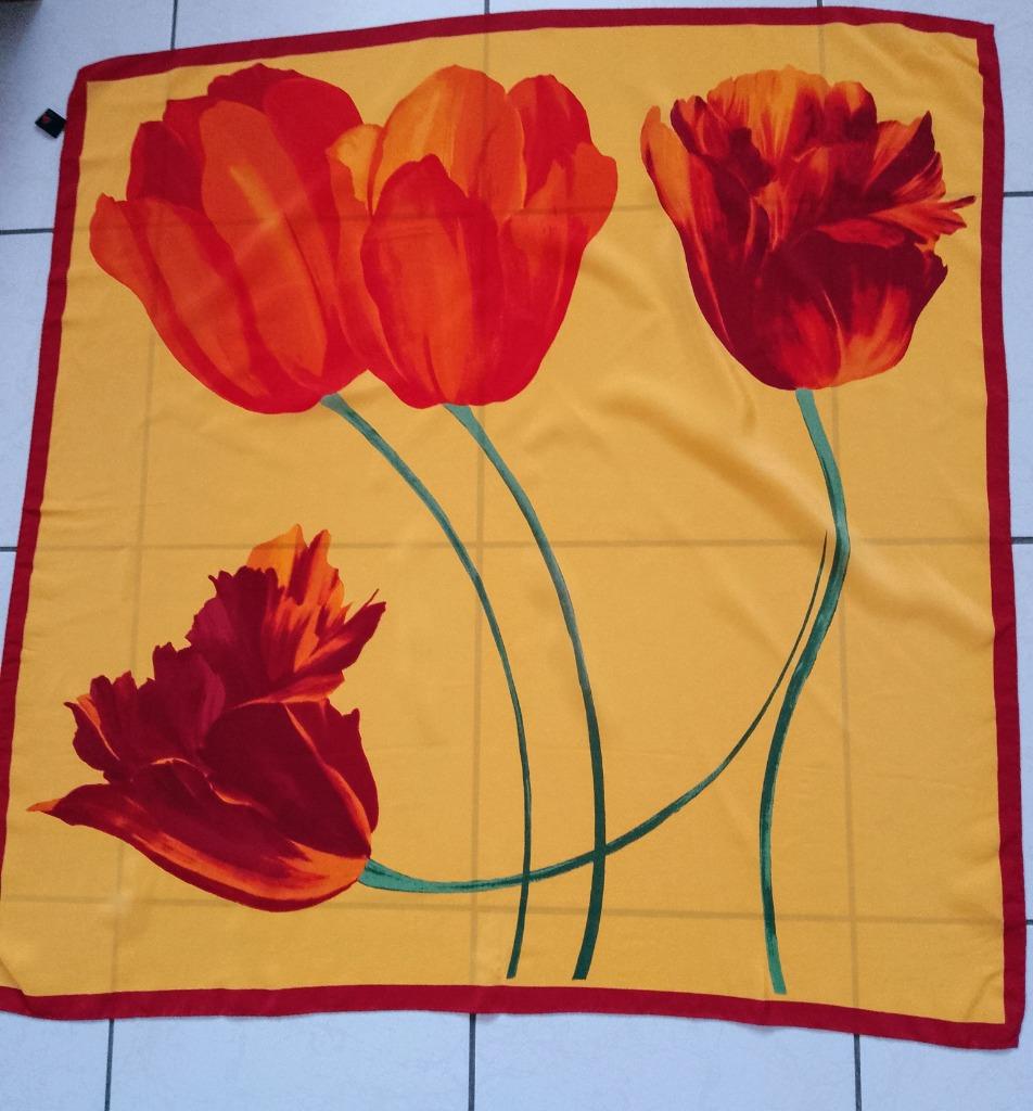 vierkante zijden sjaal. Art-scarfs Patrick Stoffel, Ophalen of Verzenden, Zo goed als nieuw, Sjaal