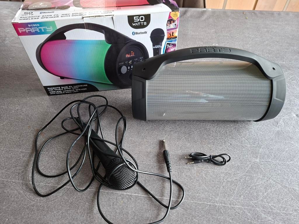 Partybox met microfoon en lichten 50W in nieuwstaat, Enlèvement, Comme neuf