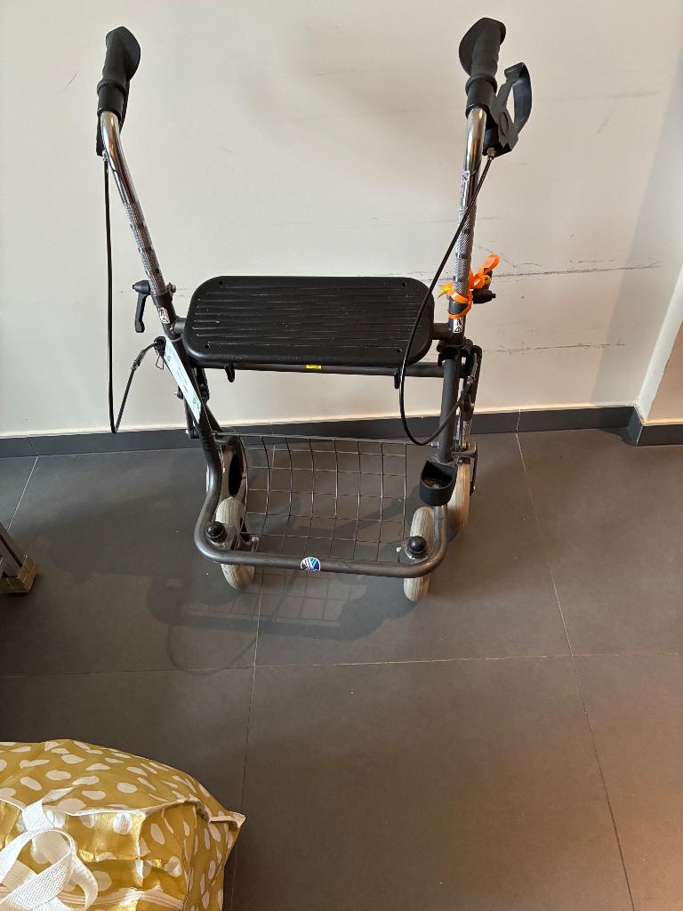 Rollator, Diversen, Ophalen of Verzenden, Opvouwbaar, Gebruikt