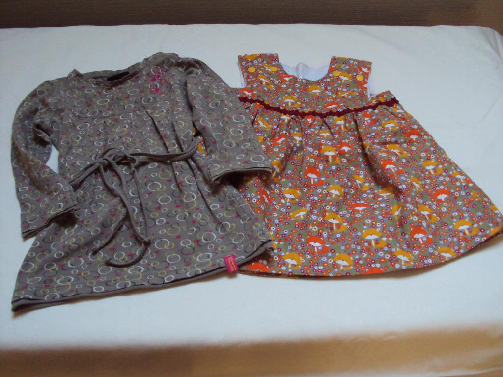 2 kleedjes / jurkjes. Maat 86 (Bumba) en Maat 92, Kinderen en Baby's, Kinderkleding | Maat 92, Ophalen of Verzenden