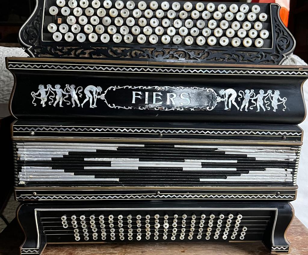 Accordeon Joseph Fiers, Autres marques, Avec bretelles, Enlèvement, Utilisé