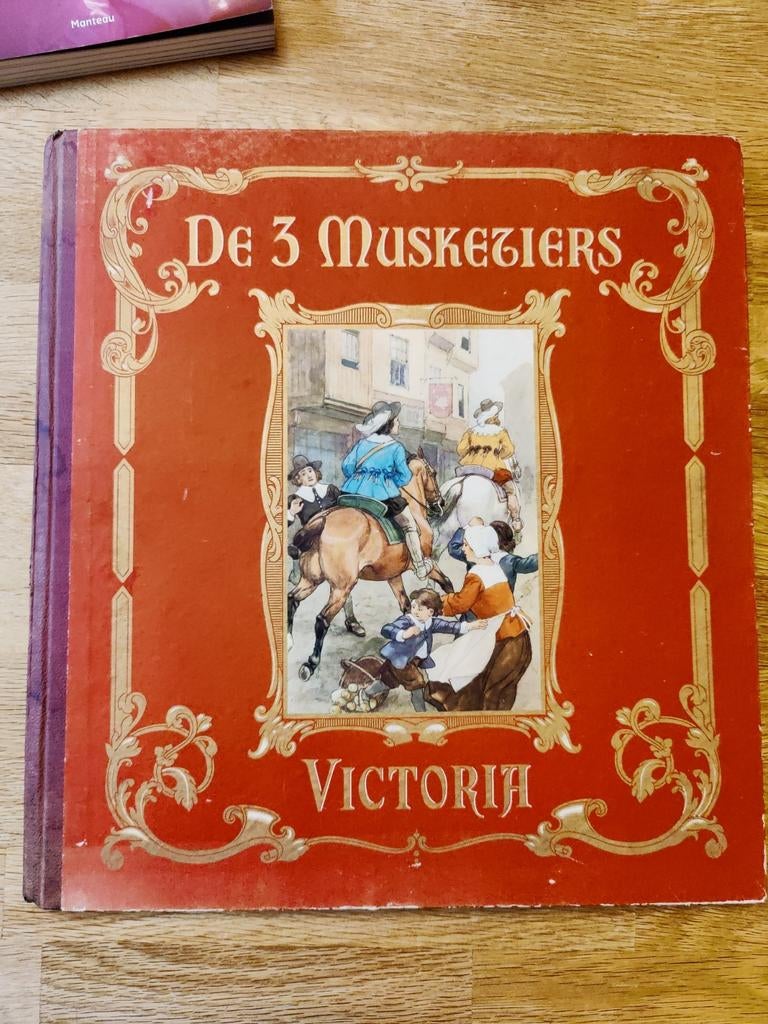 de 3 musketiers Victoria (volledig), Ophalen of Verzenden, Gelezen