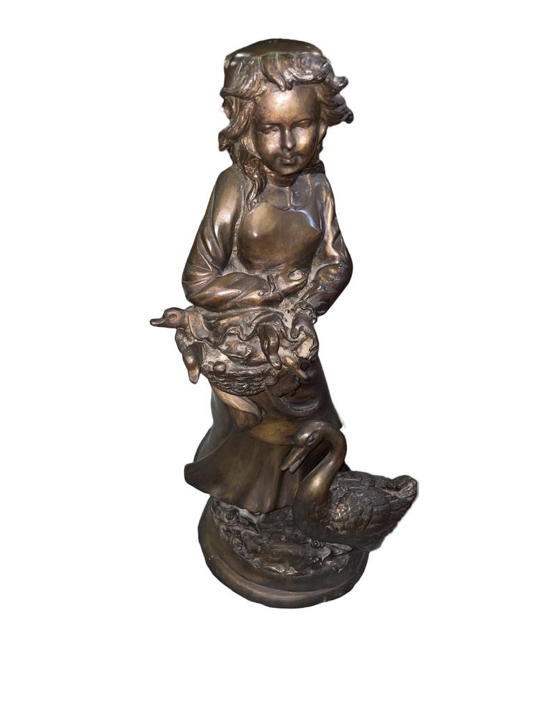 Groot brons met bruine patina - Jong meisje en zwaan - 19e, Antiek en Kunst, Ophalen of Verzenden, Brons