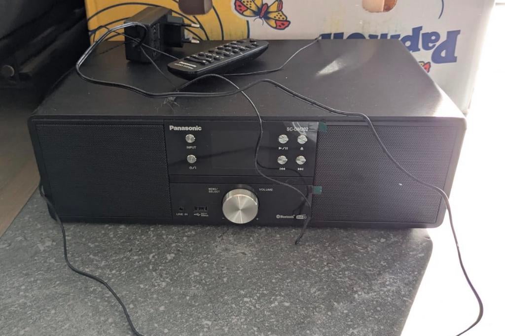 Panasonic SC-DM 202 met afstandsbediening, Ophalen, Zo goed als nieuw, Radio, Met cd-speler