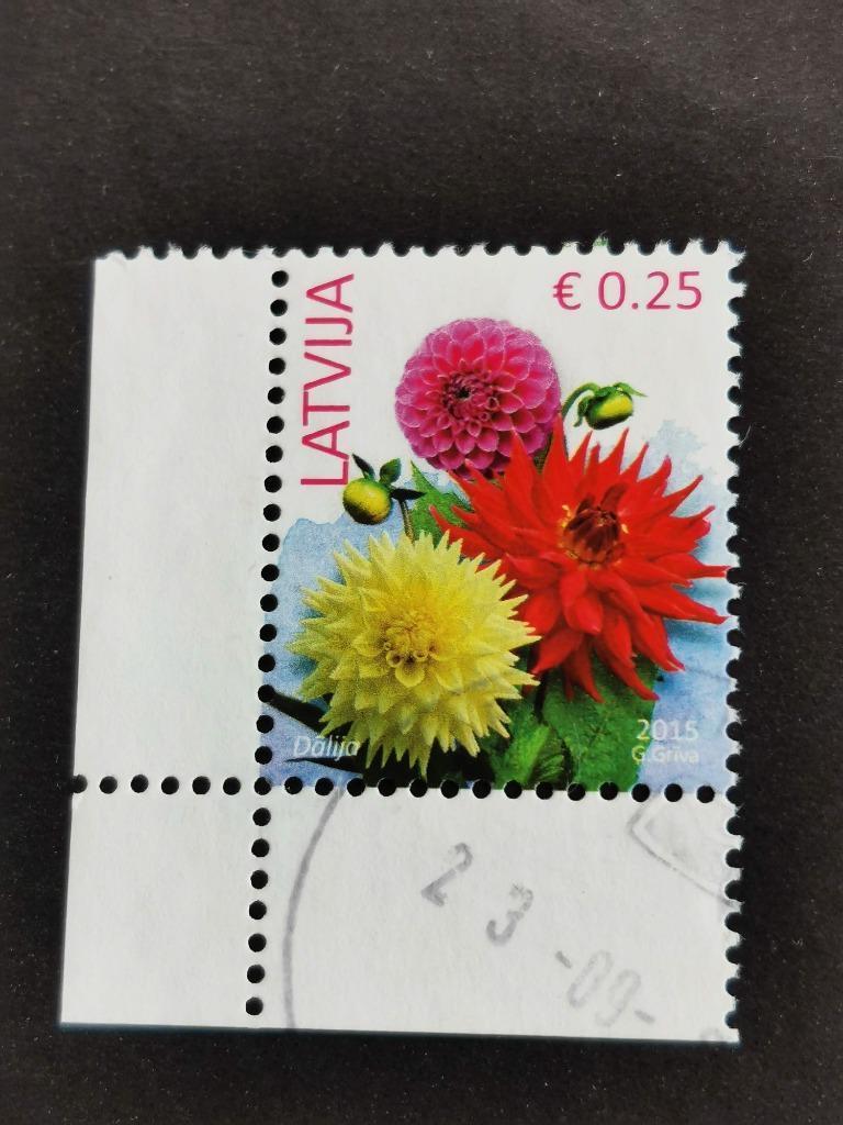 Lettonie 2015 - fleurs - dahlia, Enlèvement ou Envoi, Affranchi