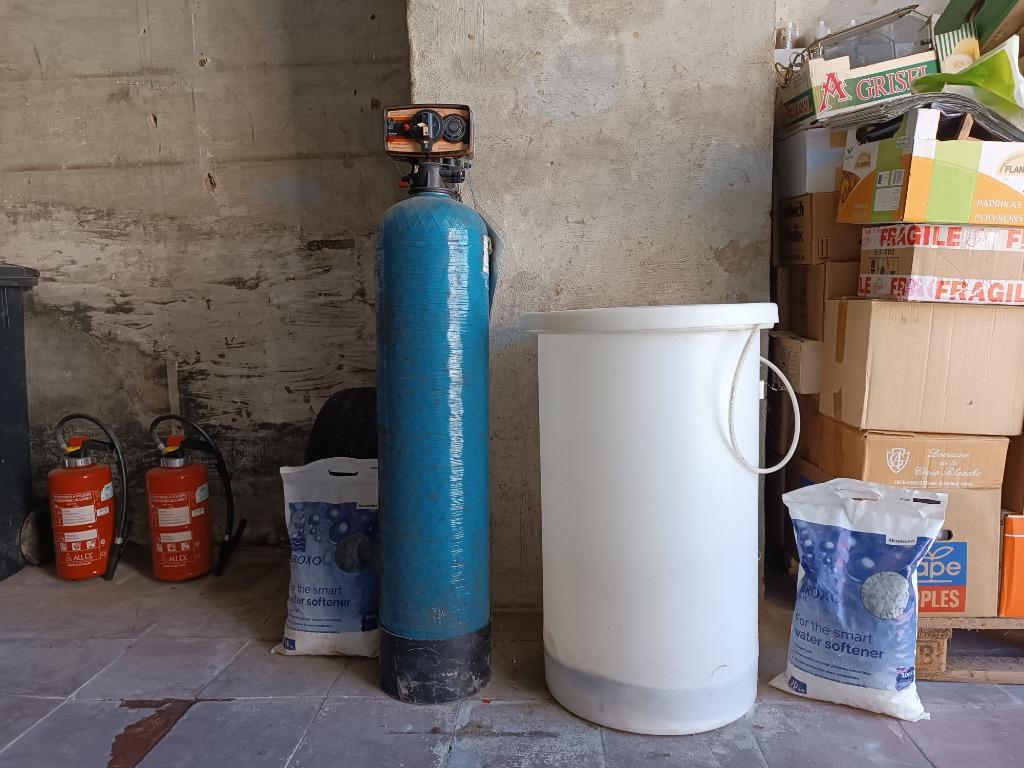 Waterverzachter, Ophalen, Zo goed als nieuw, Waterontharder met zout