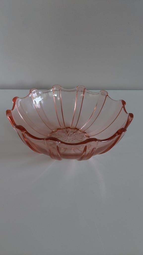 Art Deco rosaline glazen kommetje - Belge - 17 cm, Enlèvement ou Envoi