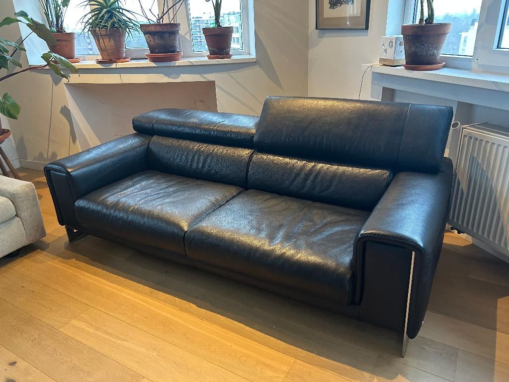 Natuzzi zwarte leren bank – perfecte staat, Huis en Inrichting, Fauteuils, Ophalen, 100 tot 125 cm, Zo goed als nieuw, Italiaans TOP Design