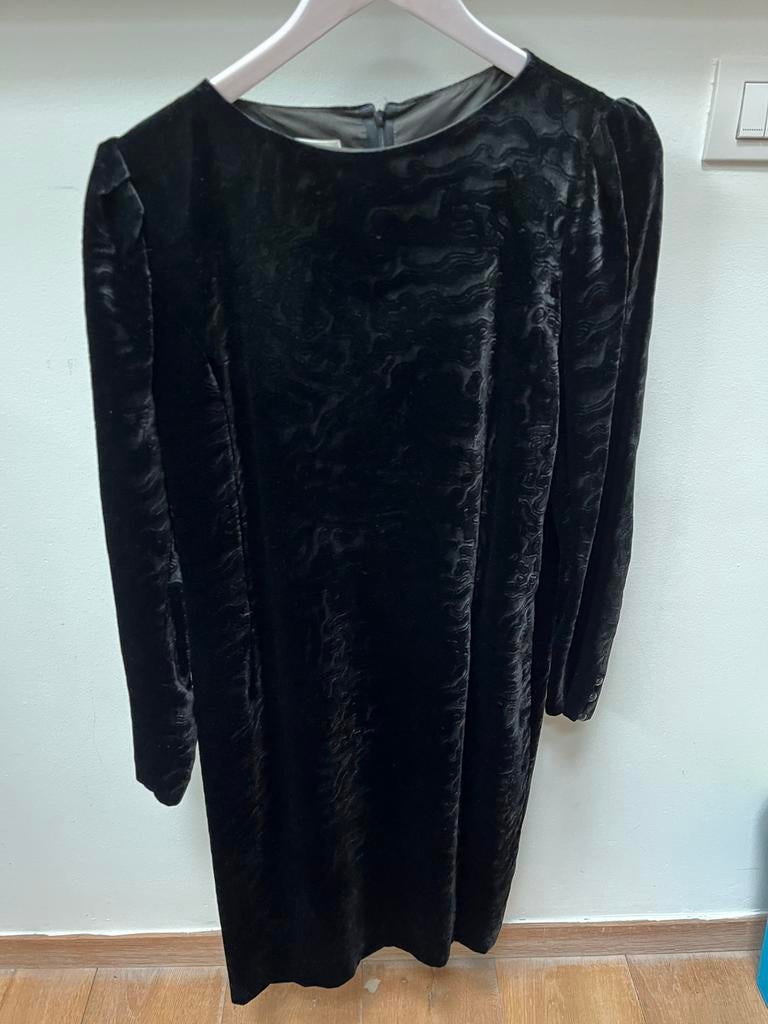 Mooi zwart gevoerd fluwelen kleed Fink Modell 40, Ophalen, Zwart, Knielengte, Fink Modell