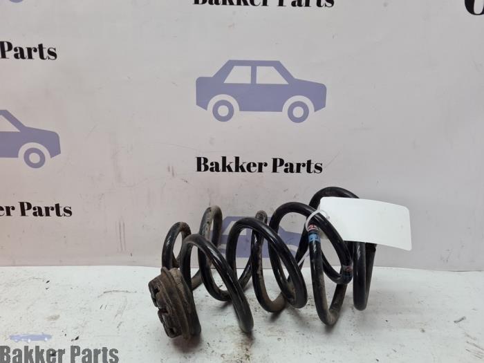 Schroefveer achter van een Nissan Qashqai, Gebruikt, -, -, -