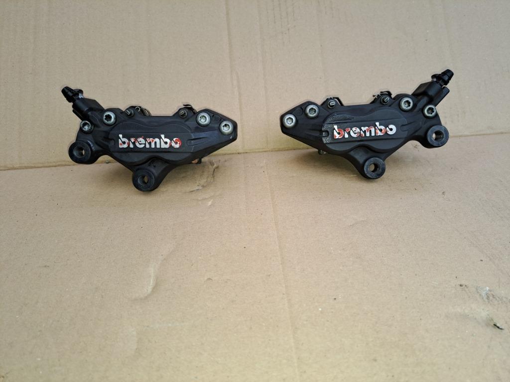 BMW F 800 S remklauw links en rechts, Ophalen of Verzenden