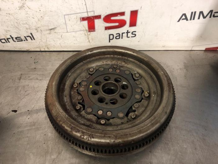 Volant d'inertie masse double d'un Volkswagen Scirocco, Volkswagen, -, 3 mois de garantie, Utilisé