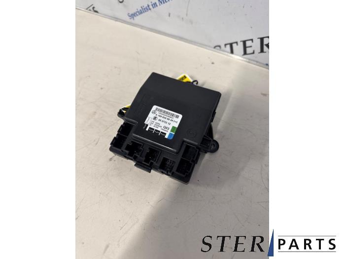 Module verrouillage central des portes d'un Mercedes B-Klass, 3 mois de garantie, Utilisé, -, -
