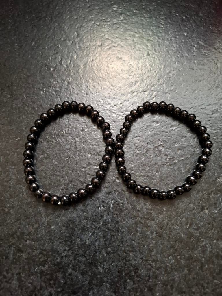 Lot de 2 bracelets en perles noires, Enlèvement, Comme neuf, Noir