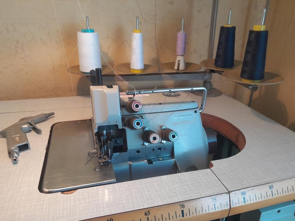 Industriële overlock 5 draads brother + naalden., Ophalen, Gebruikt, Lockmachine, Industrieel