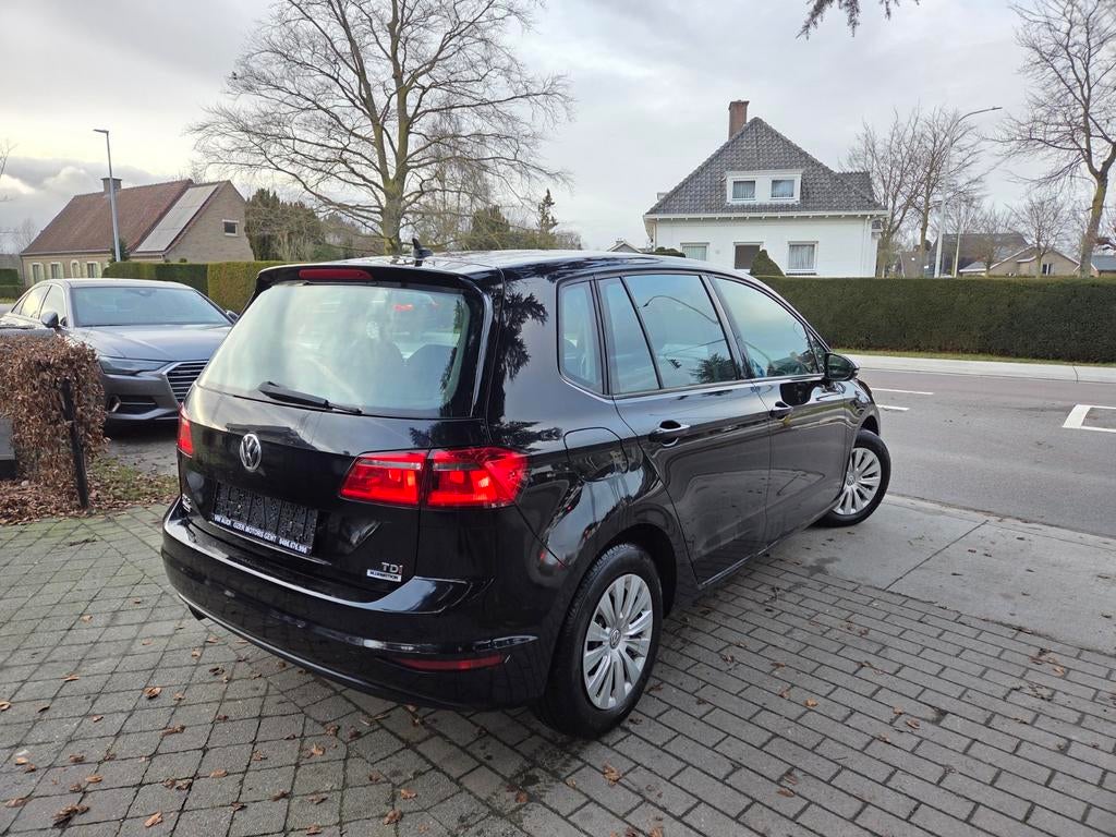 Volkswagen Sportsvan 2015 EURO 6 1st eigenaar, Auto's, Voorwielaandrijving, Stof, 4 cilinders, Zwart