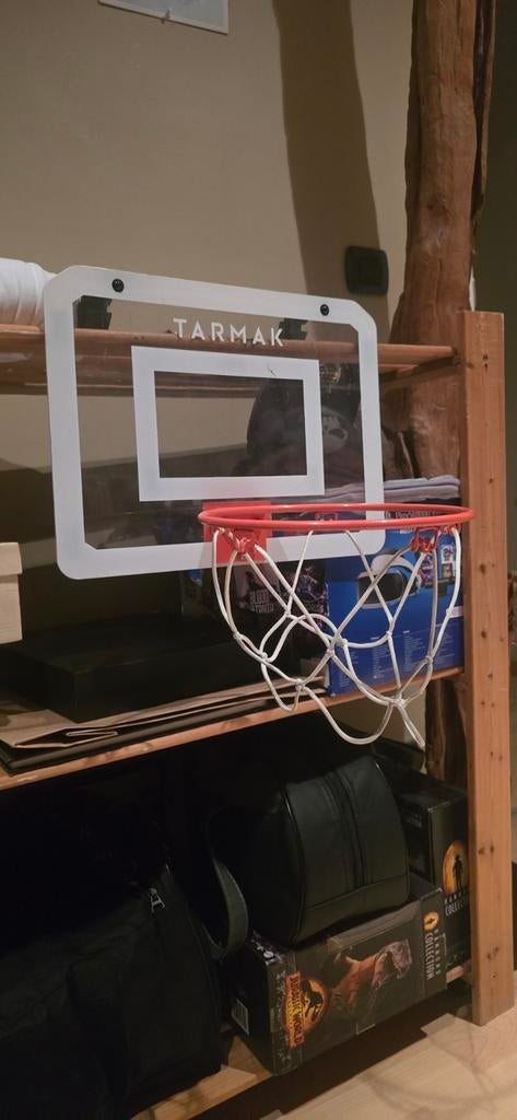 Mini basketball hoop, Ophalen