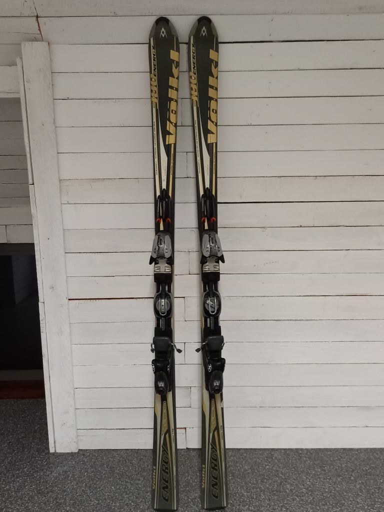 Ski's Völkl, 160 tot 180 cm, Gebruikt, Ophalen, Overige merken