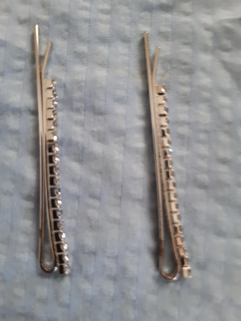 2 Haarspelden of haarschuivertjes met strass steentjes, Ophalen of Verzenden