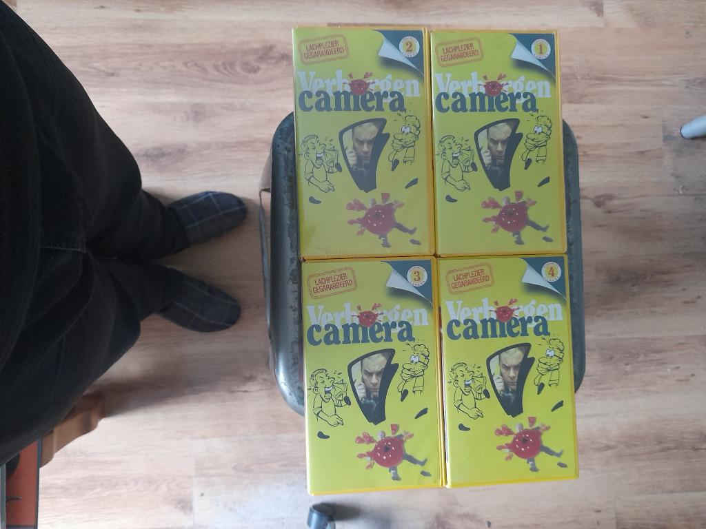 Verborgen Camera 1-8 op vhs, Alle leeftijden, Verzenden, Tv-serie of Tv-programma