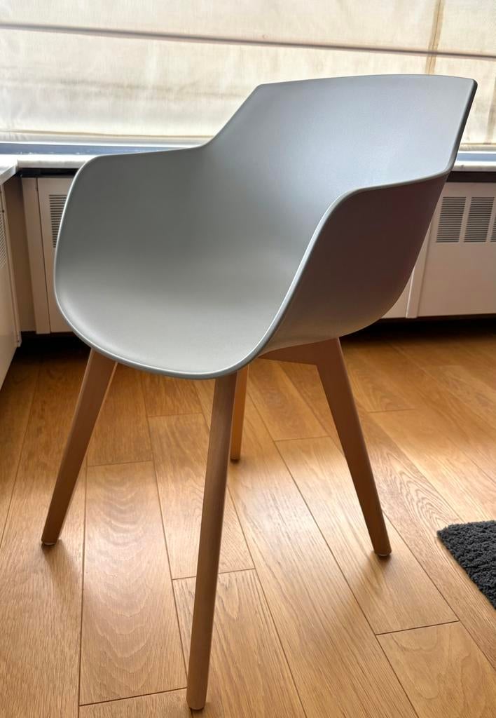 Lor de 4 chaises design scandinave vendu ensemble pour 50€, Enlèvement, Comme neuf, Gris, Bois