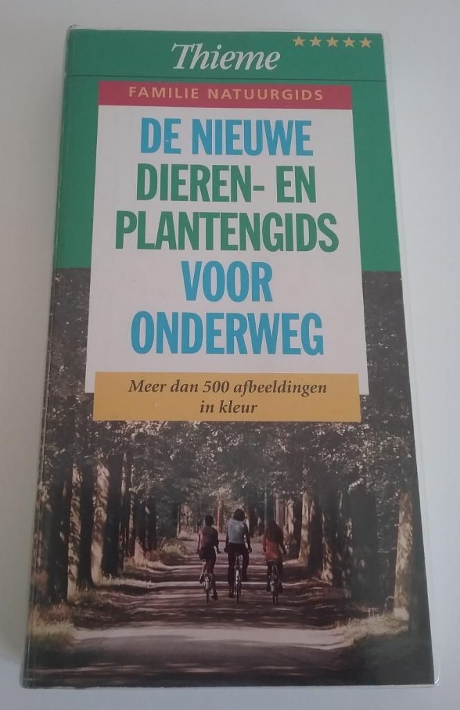 De nieuwe dieren en plantengids voor onderweg, Boeken, Natuur, Gelezen, Natuur algemeen, Ophalen