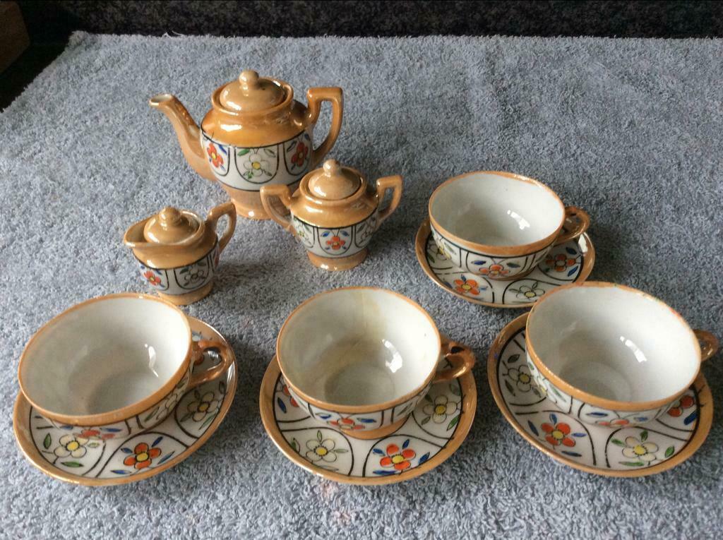Koffieserviesje voor kinderen, Ophalen