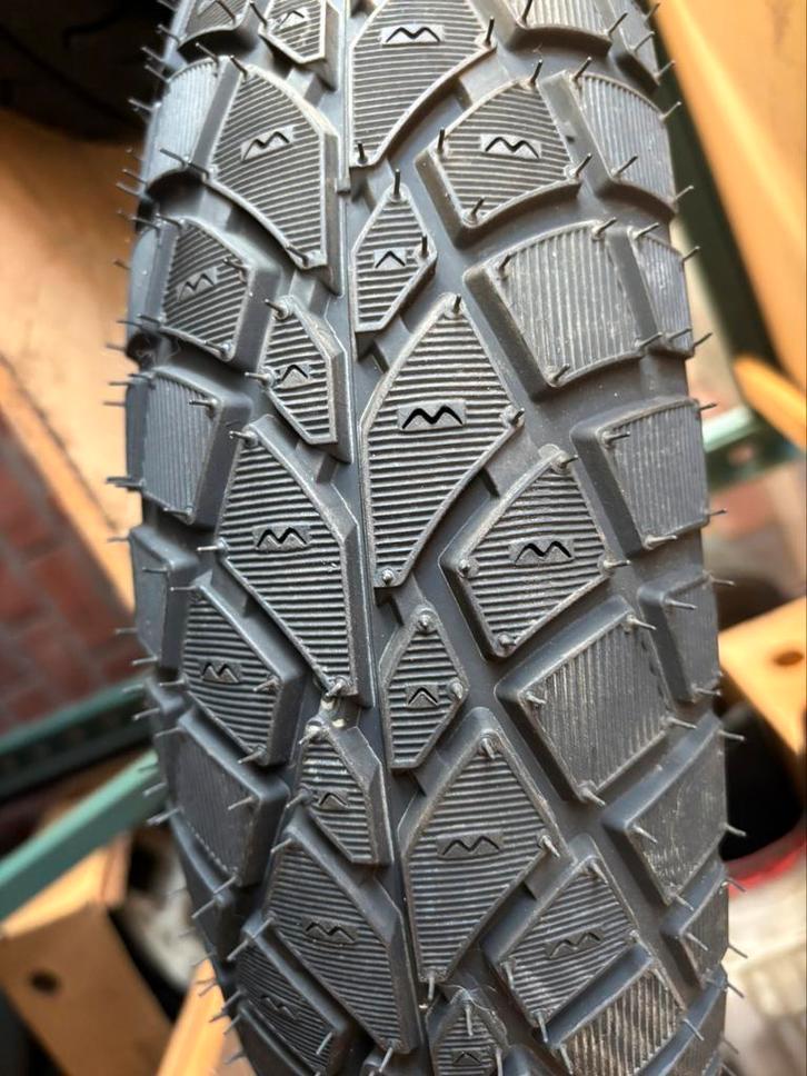 Pneu d'hiver Heidenau 130/70x16, Motos, Enlèvement ou Envoi, Neuf