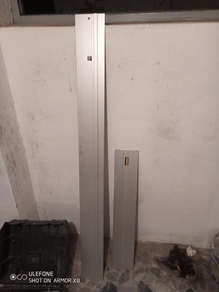 Dewalt dompelzaaggeleider van 1m50 en 80 cm, Ophalen