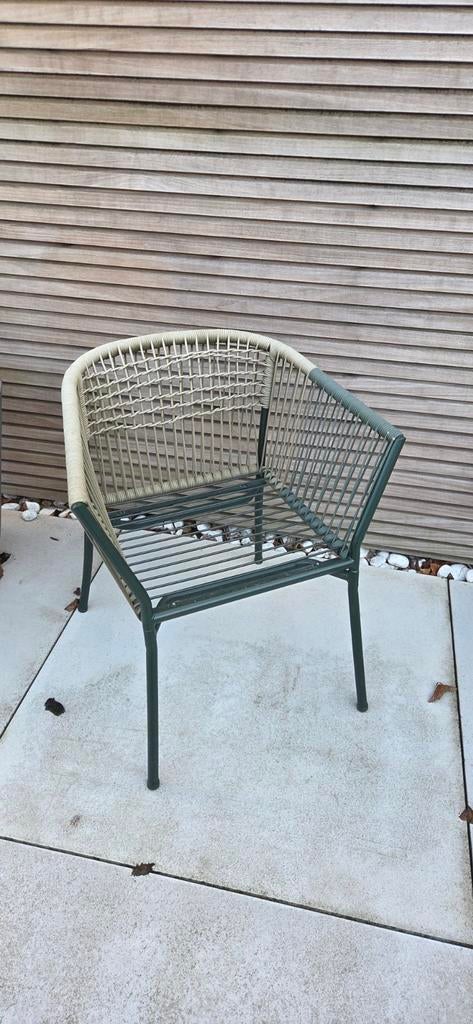 chaise ikea segerön, Enlèvement