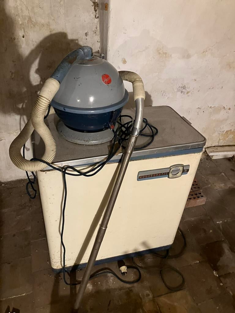 Hoover Constellation Mk1 aspirateur volant !, Enlèvement