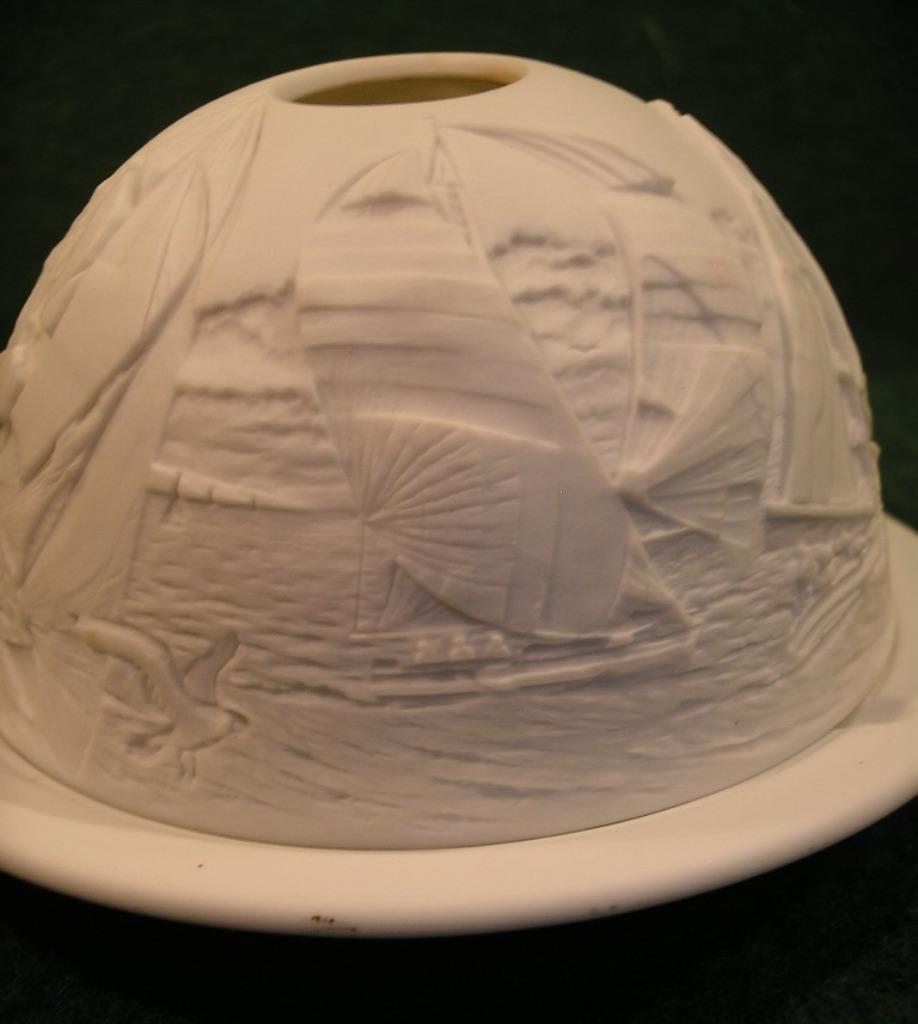 LAMPE VEILLEUSE A BOUGIE/PORCELAINE BERNARDEAU LIMOGES, Enlèvement ou Envoi