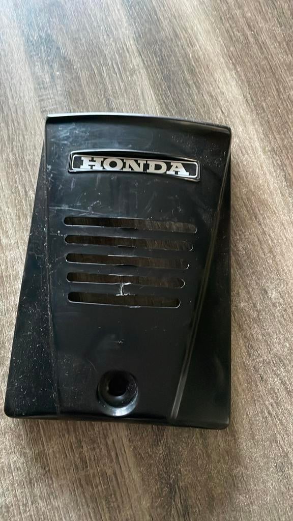 Honda camino légèrement abîmé envoie possible, Comme neuf