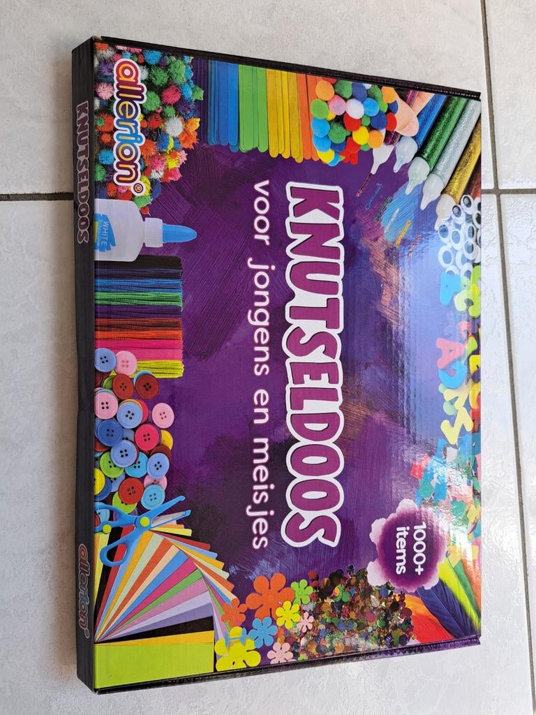 Knutseldoos voor jongens en meisjes, Ophalen