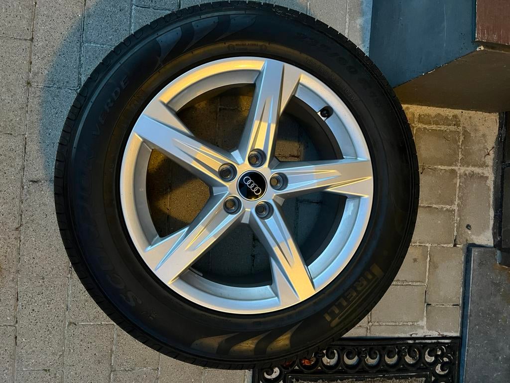 Originele nieuwe Audi velgen met Pirelli’s 235/60/18, Auto-onderdelen, Banden en Velgen, Ophalen, 18 inch, Banden en Velgen, Nieuw