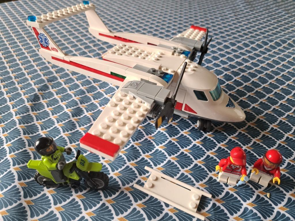 +++ LEGO CITY - L'AVION DE SECOURS +++, Envoi, Utilisé, Ensemble complet, Lego