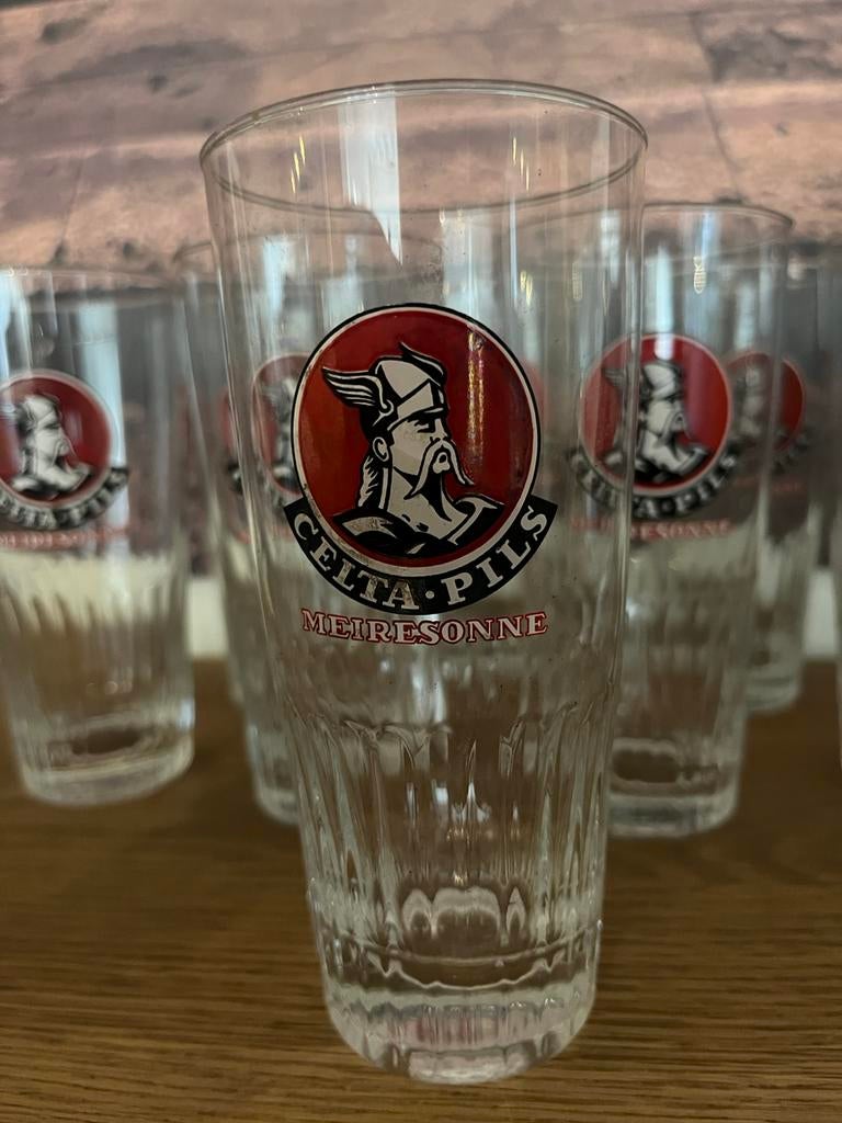 CELTA•PILS MEIRESONNE, Verzamelen, Ophalen, Zo goed als nieuw