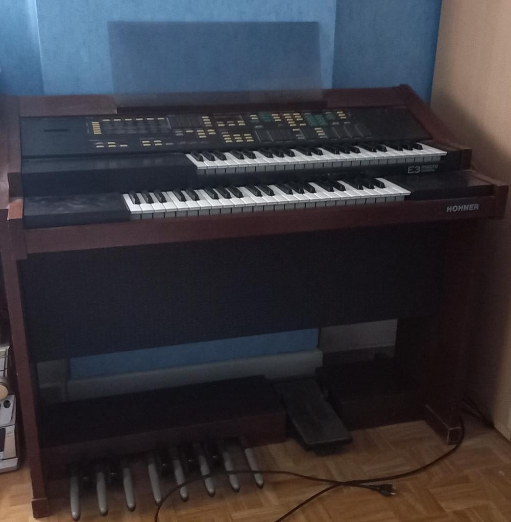 Hohner orgel met vele ritmes en instrumenten met handleiding, Muziek en Instrumenten, Orgels, Gebruikt, Orgel, Ophalen