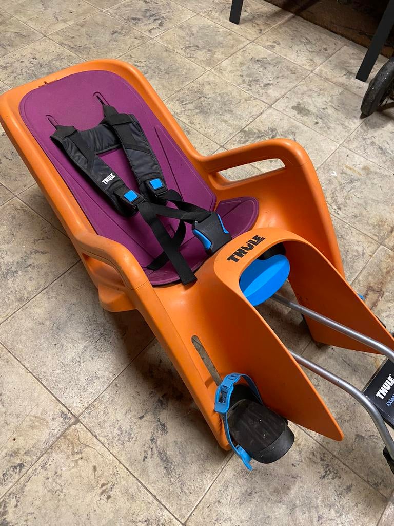 Thule RideAlong fietsstoeltje kantelbaar 2stuks beschikbaar!, Repose-pieds, Comme neuf, 9 à 36 kg, Enlèvement
