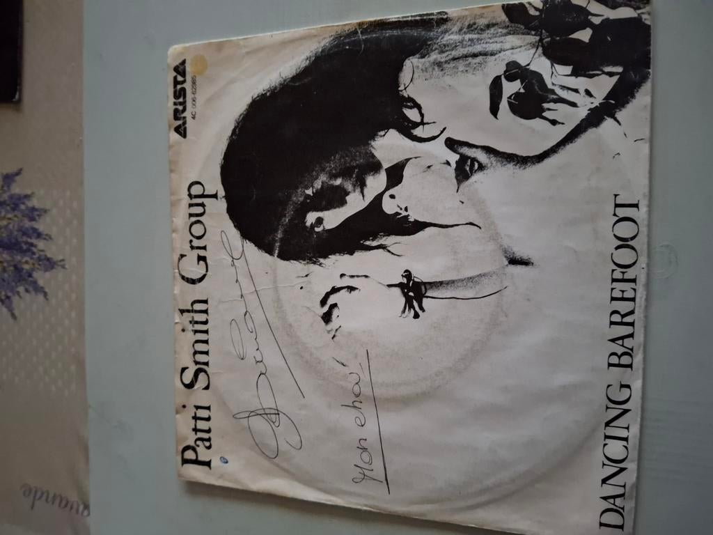 Patti smith, Enlèvement ou Envoi, Comme neuf