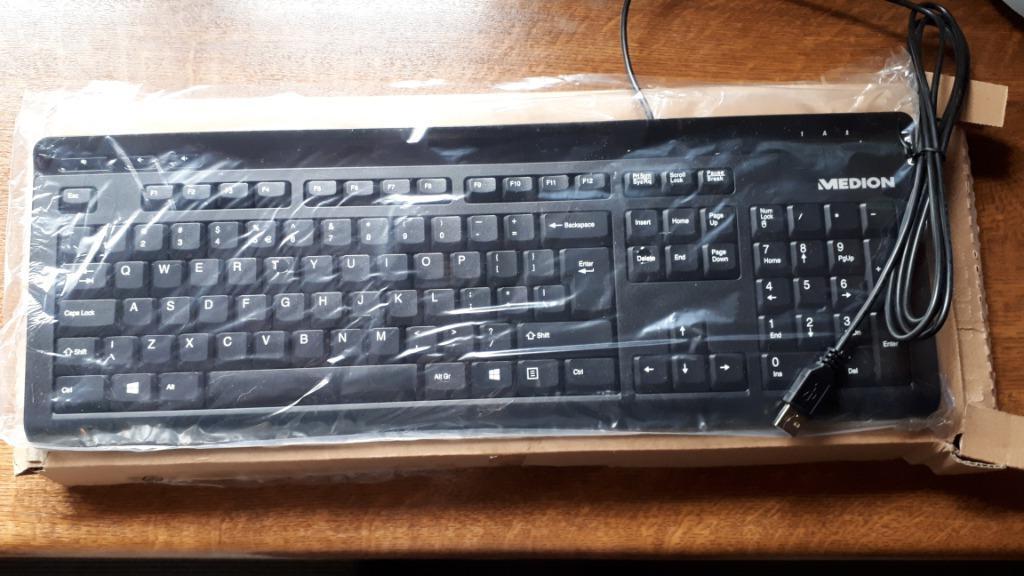 Toetsenbord qwertu, Computers en Software, Toetsenborden, Ophalen, Qwerty, Bedraad, Medion