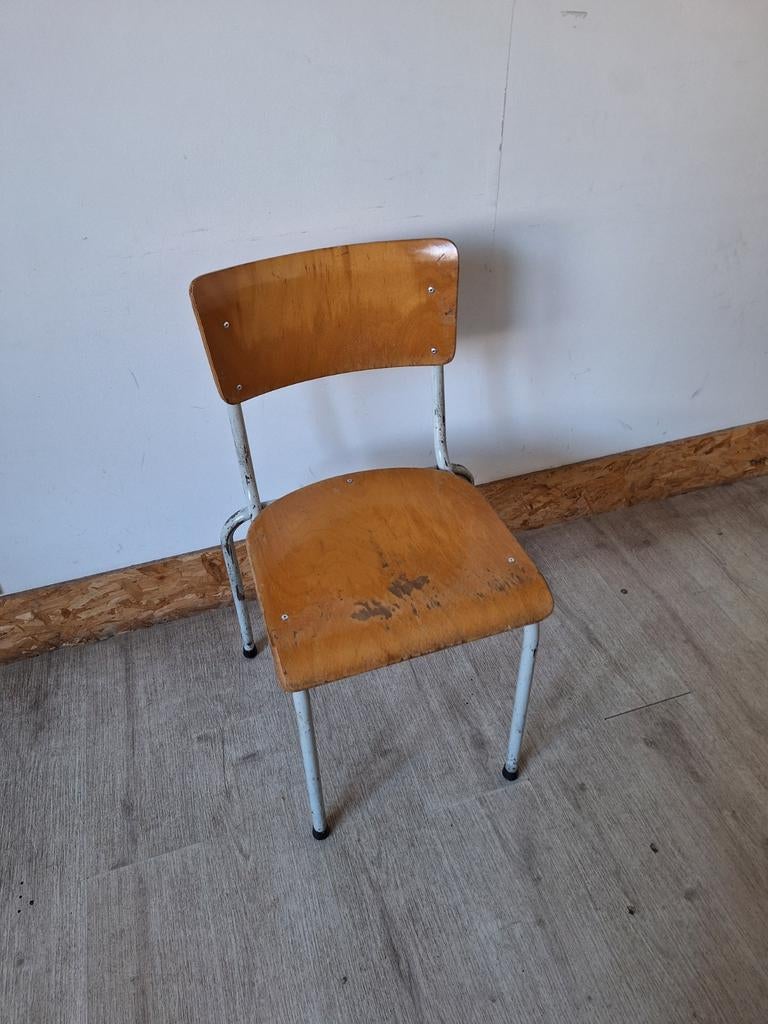 Retro stoelen 2 soorten, Ophalen