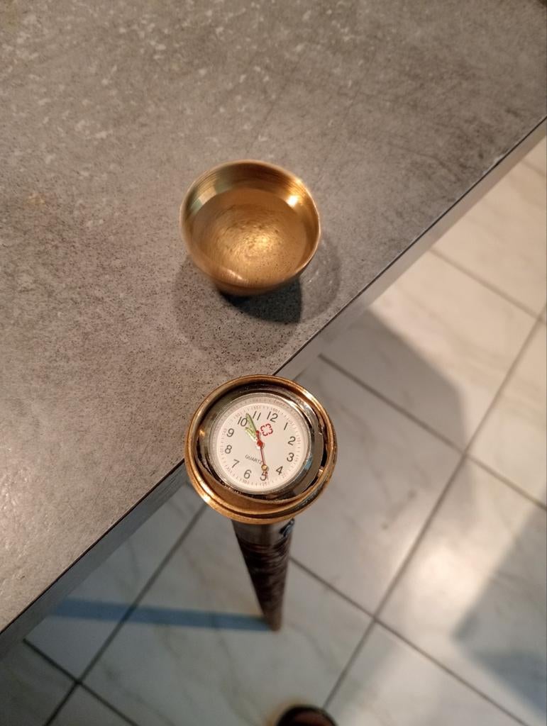 Wandelstok met horloge