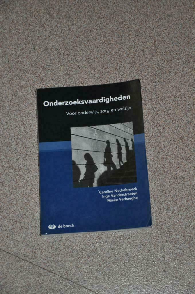 Onderzoeksvaardigheden (C.Neckebroeck), Ophalen of Verzenden, Zo goed als nieuw