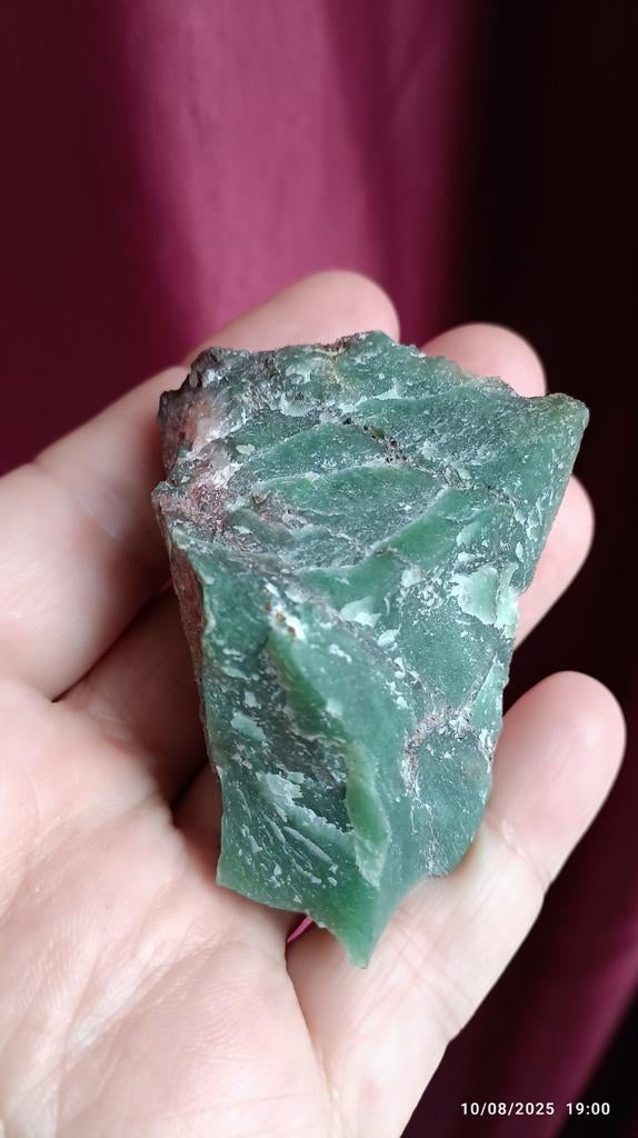 Groot stuk natuurlijke groene jade, Ophalen of Verzenden, Mineraal