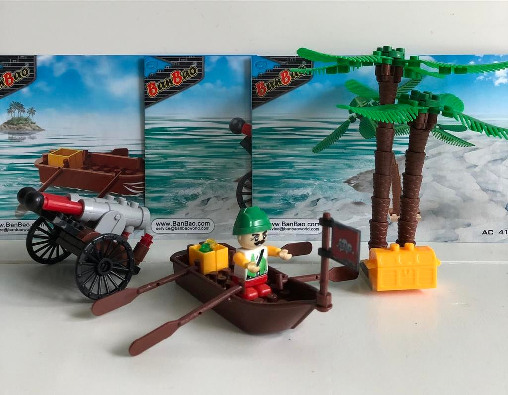 ensemble : pirate + bateau + palmiers + canon, Enfants & Bébés, Jouets | Blocs de construction, Comme neuf, Autres marques, Enlèvement ou Envoi