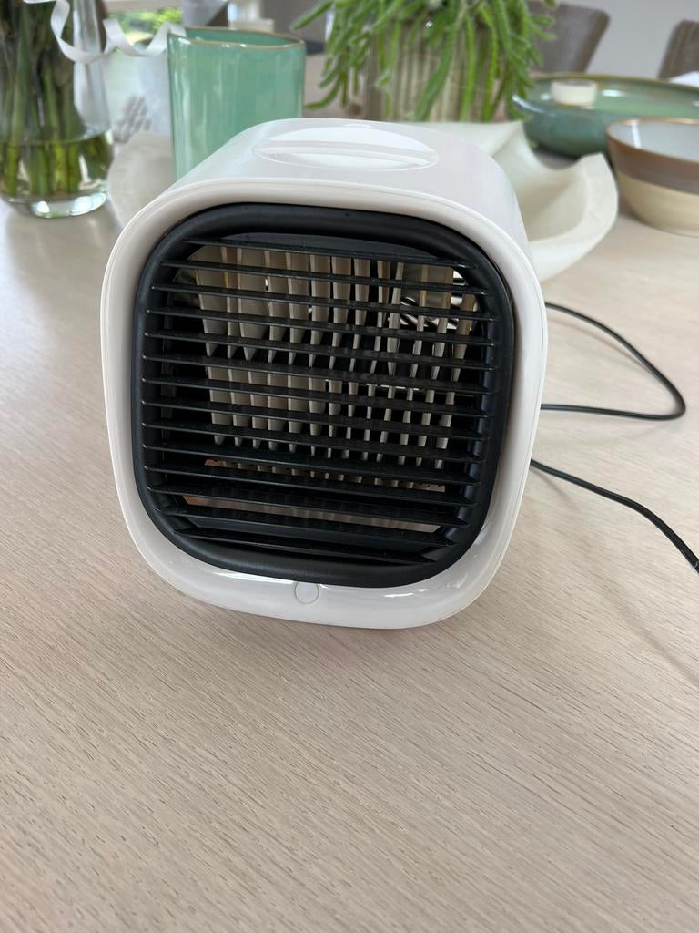 Air cooler met water, Elektronische apparatuur, Verzenden, Minder dan 60 m³, Zo goed als nieuw, Koelen en Ontvochtigen