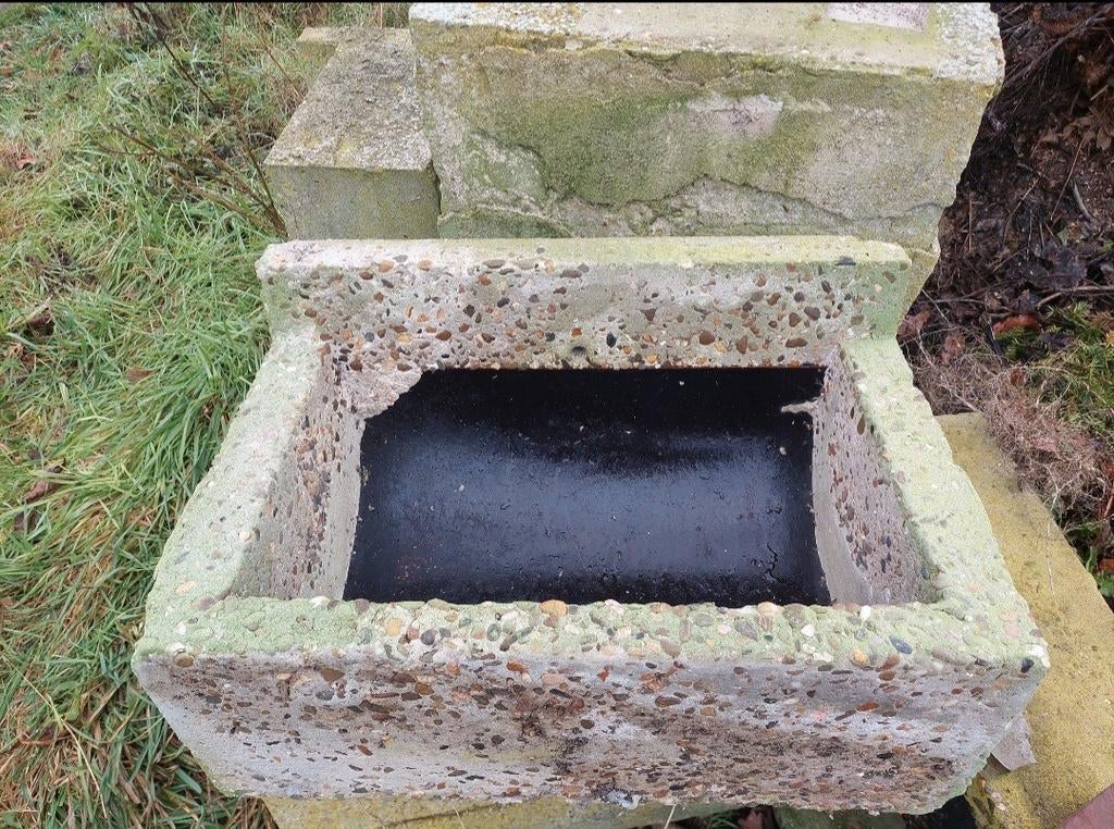 Betonnen voederbakken, Dieren en Toebehoren