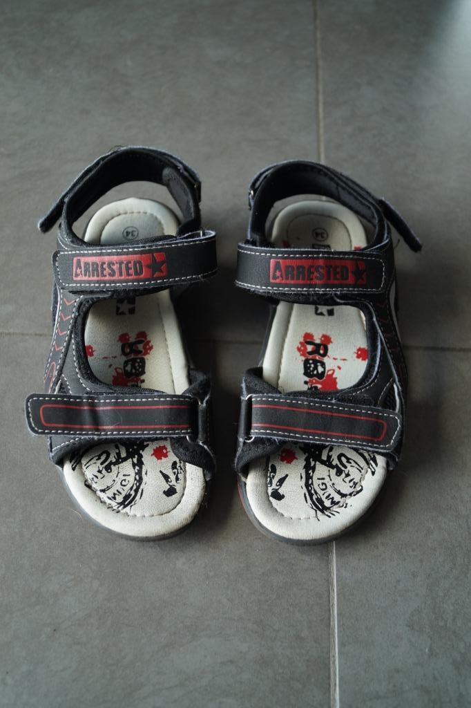 schoenen, sandalen, teenslippers, sloffen maat 28 tem 35, Schoenen, Ophalen of Verzenden, Nike, Jongen